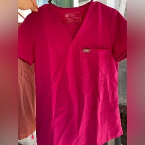 Fuschia/Hot-pink Figs scrub set